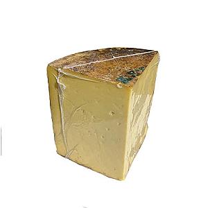 Quickes Mature Cheddar 1/4 5kg