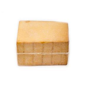 Saxon Cross Smoked Cheddar 1kg